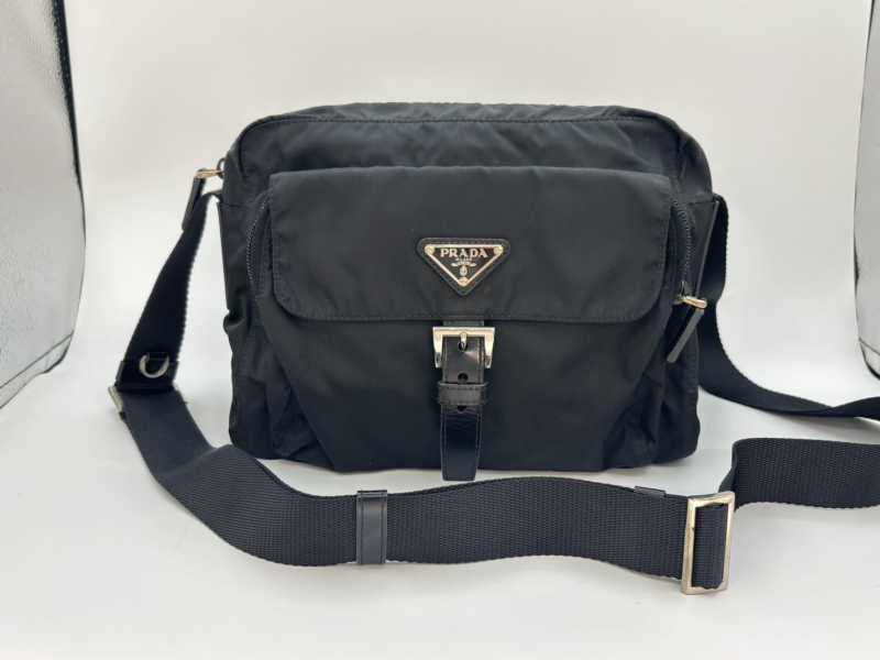 プラダ買取 ショルダーバッグ BT0517