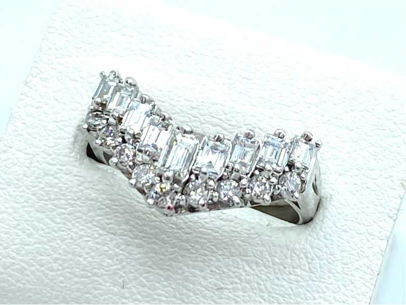 ダイヤモンド買取 プラチナ台 ダイヤモンド 1.00ct V字 デザインリング