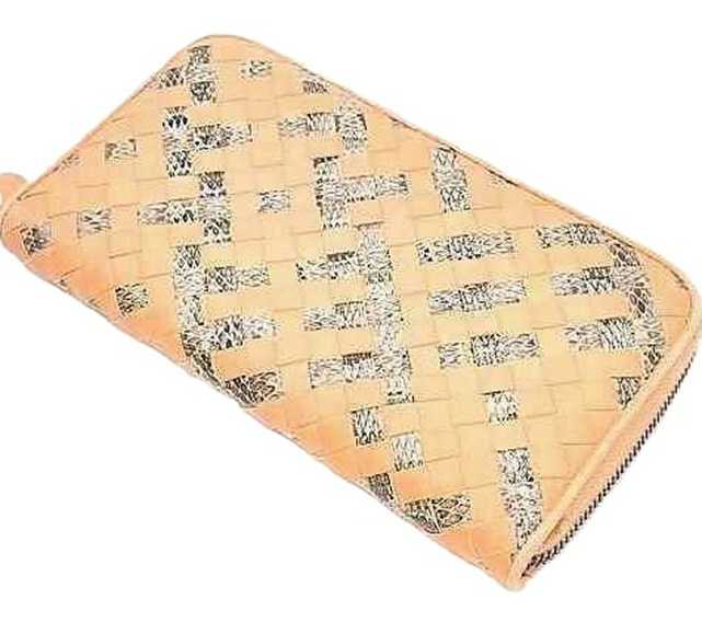 ボッテガヴェネタ買取　ラウンドファスナー長財布　イントレチャート