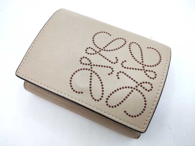 ロエベ買取 コンパクトウォレット