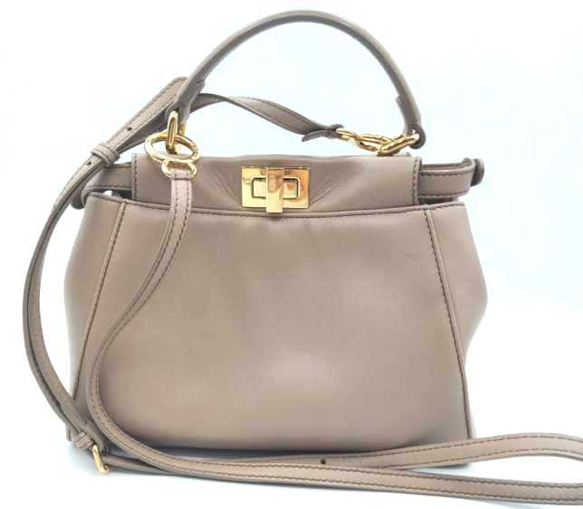 フェンディ　買取　ピーカブー