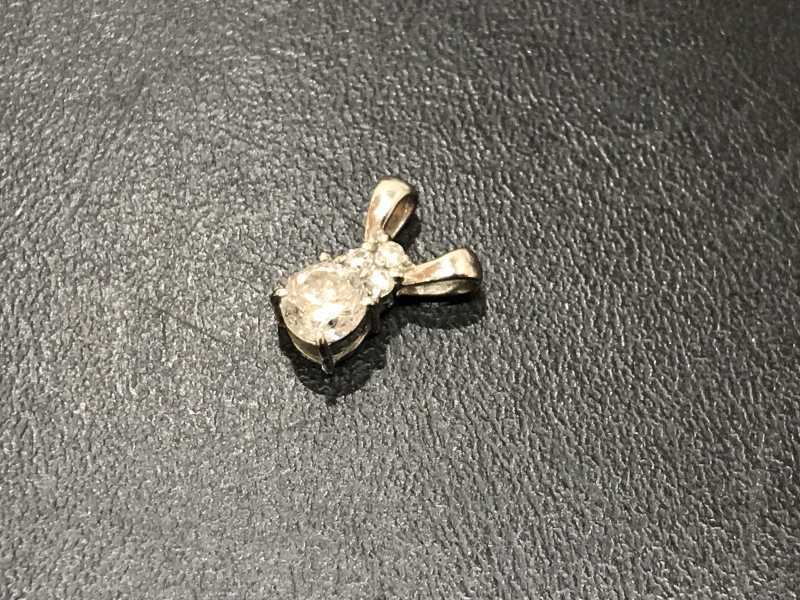 宝石買取 ダイヤモンドペンダント