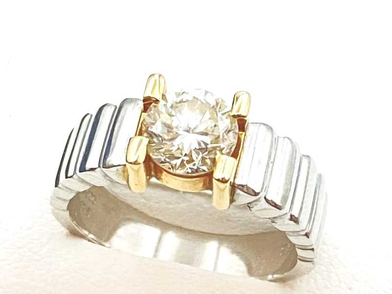 ダイヤモンド買取 プラチナ K18台 ダイヤモンド 1.01ct デザインリング