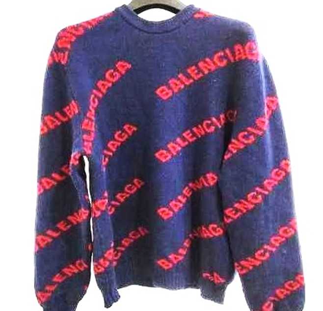 バレンシアガ買取　ロゴニットセーター