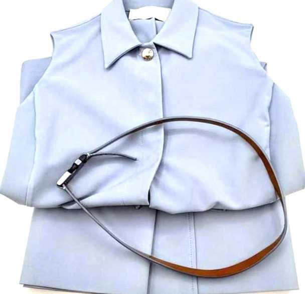 プラダ買取　ノースリーブセットアップ