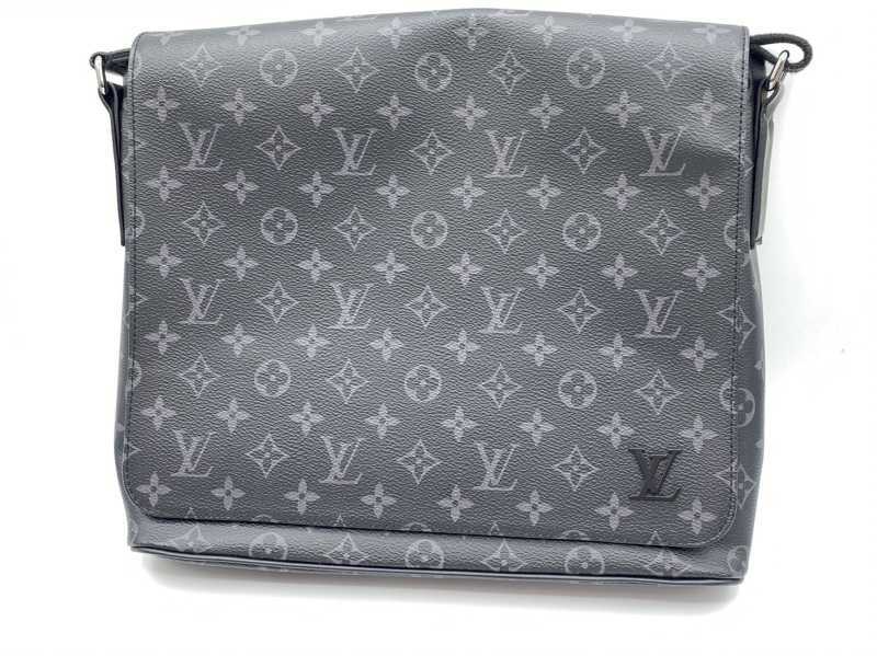 ルイヴィトン買取 ディストリクト MM NM M44001