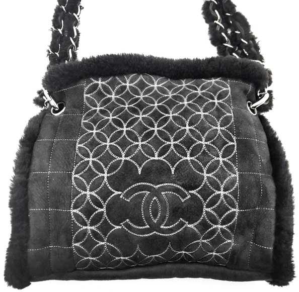 シャネル買取　チェーンショルダーバッグ　ムートン