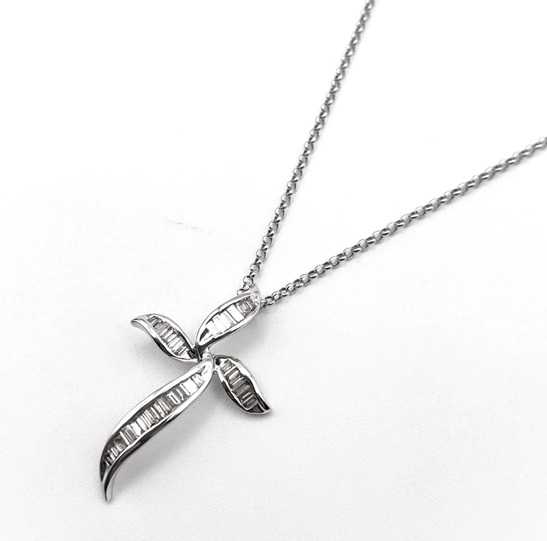 宝石買取　ダイヤモンドクロスネックレス　K18WG