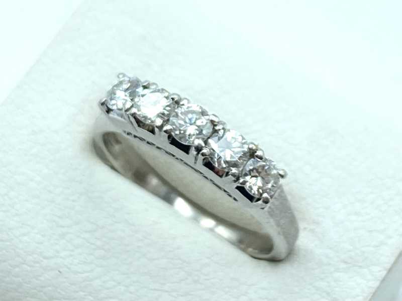 ダイヤモンド買取 プラチナ台 ダイヤモンド 0.50ct 一文字 リング