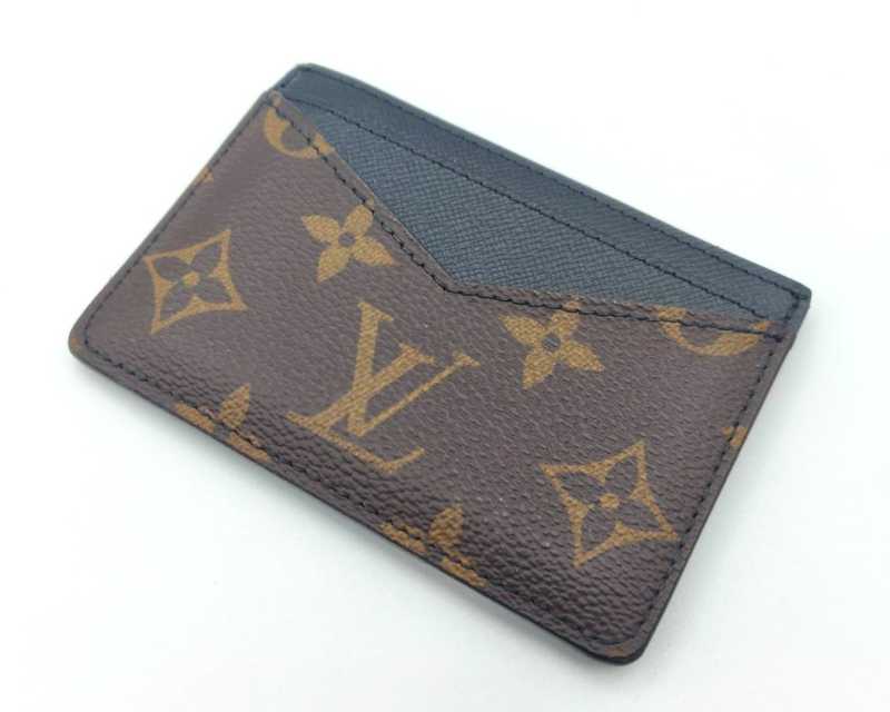 ルイヴィトン買取 ネオ ポルトカルト 