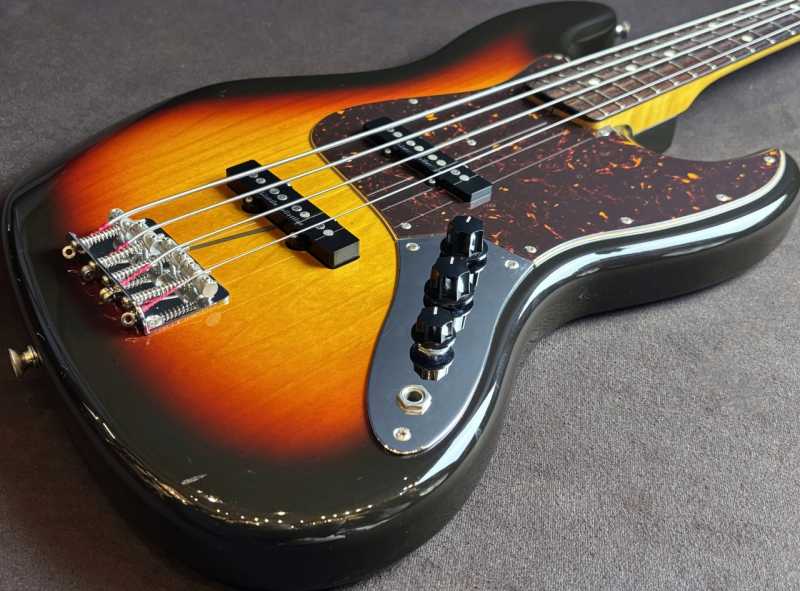 Fender Japan JB62-72DMC Jazz Bass 3TS 買取