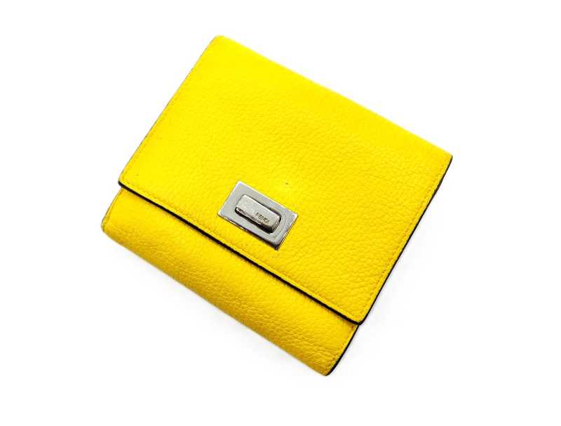 フェンディ買取 ピーカブー セレリア ウォレット 8M0438