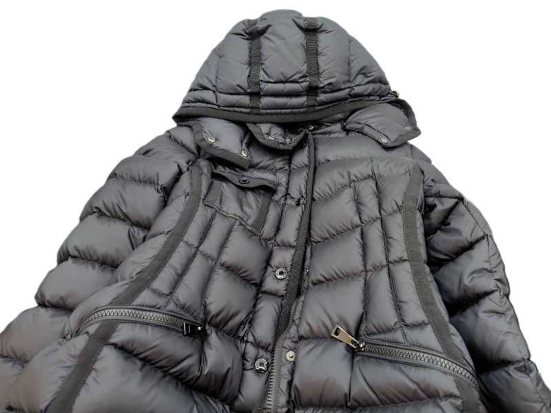 モンクレール　買取　ダウン