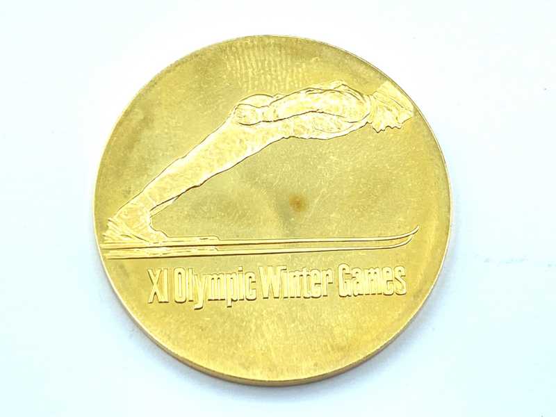 金買取 K18 第11回札幌オリンピック冬季大会記念メダル 26.7g
