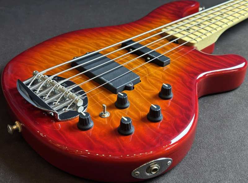 中古・美品 Lakland SK-5DX used】LAKLAND / SK-5DX Cherry Sunburst MOD 4.480kg #KL1048782【GIB