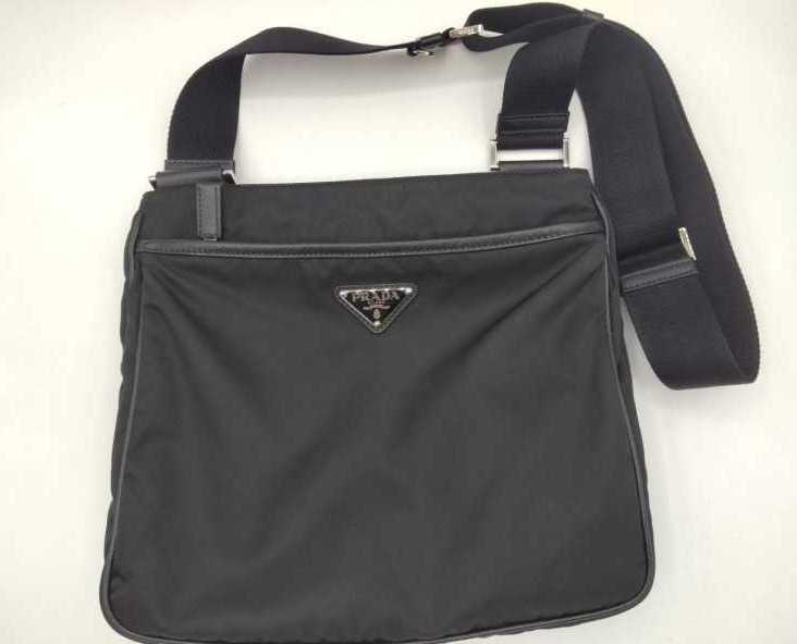 プラダ　買取　ショルダーバッグ