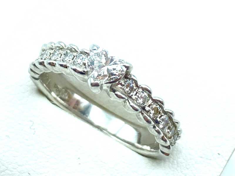 ダイヤモンド買取 プラチナ台 ハートブリリアントカット ダイヤモンド デザインリング