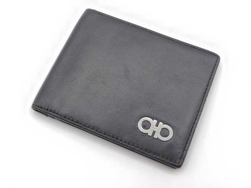 フェラガモ　買取　財布