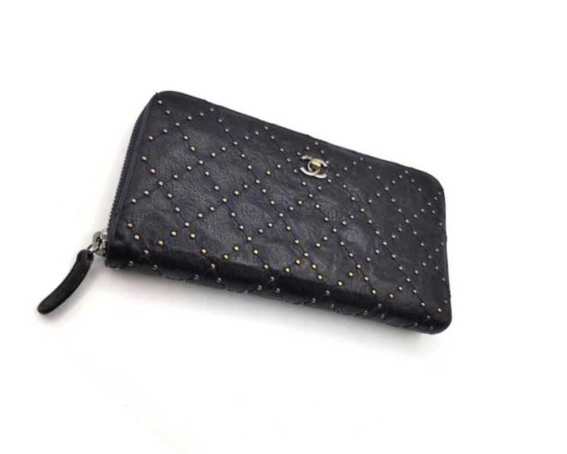 シャネル買取 ラウンドファスナー長財布