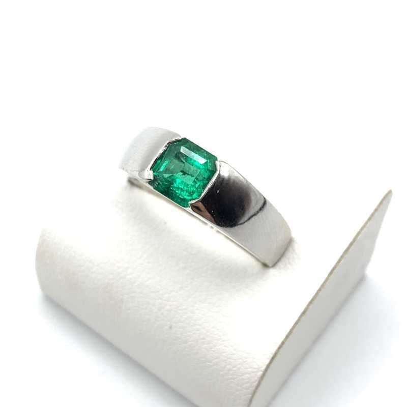 プラチナ買取 リング プラチナ エメラルド Pt900