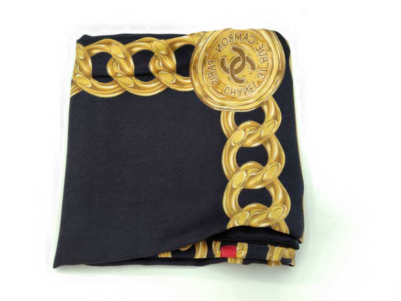 シャネル　買取　スカーフ