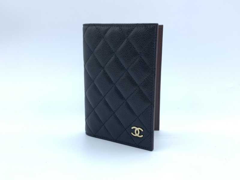 シャネル買取 パスポートケース AP0218