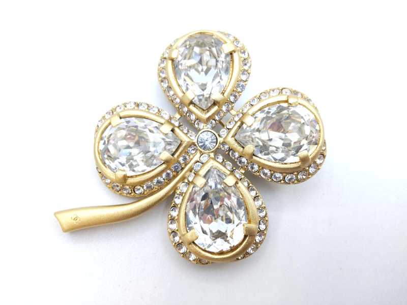 シャネル買取 ブローチ