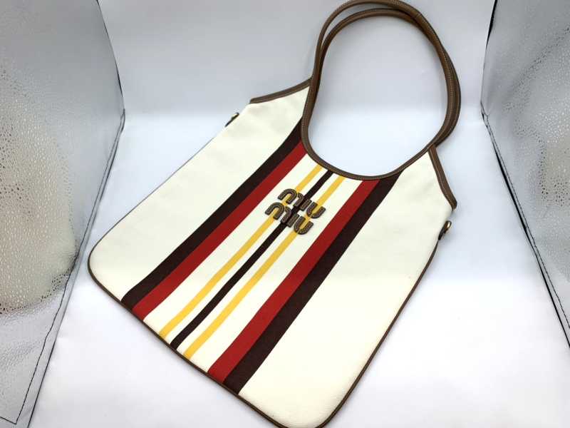 miumiu買取 アイビートートバッグ 5BG231