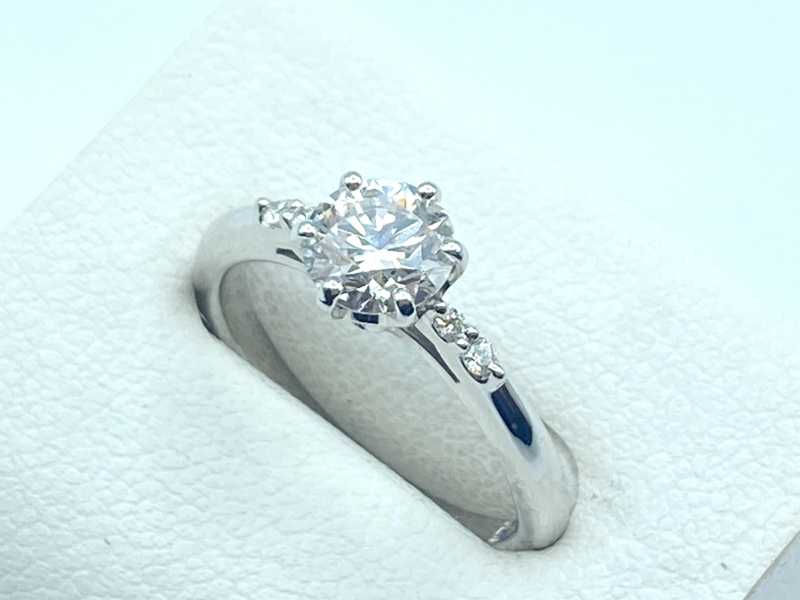 ダイヤモンド買取 プラチナ台 ラウンドブリリアントカットダイヤモンド 0.71ct リング