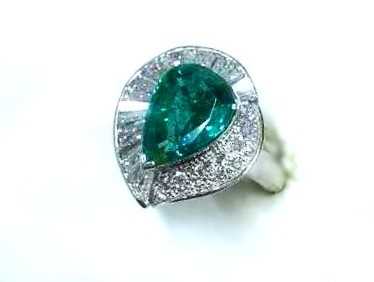 宝石買取 Pt900 エメラルド ダイヤモンド リング