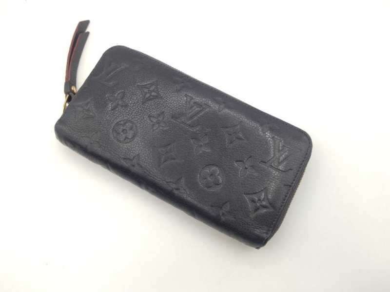 ルイヴィトン　買取　ジッピーウォレット　アンプラント　M62121