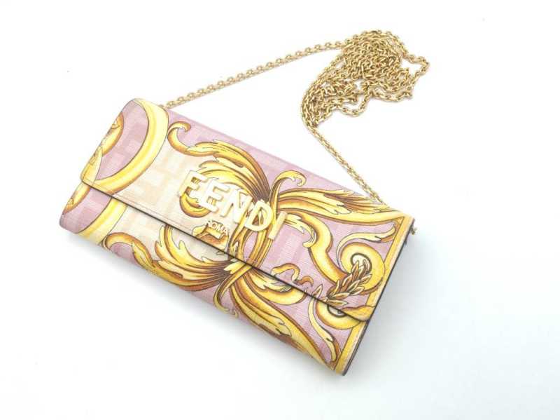 フェンディ　買取　ヴェルサーチ コラボ長財布