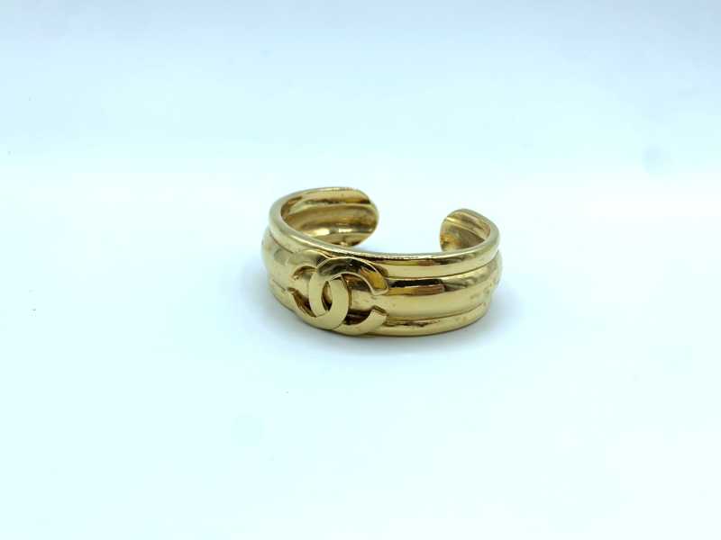 シャネル買取 ココマークバングル