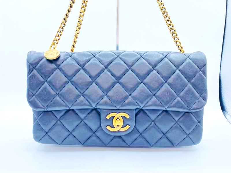 シャネル買取 マトラッセ Wチェーンショルダーバッグ 17番台