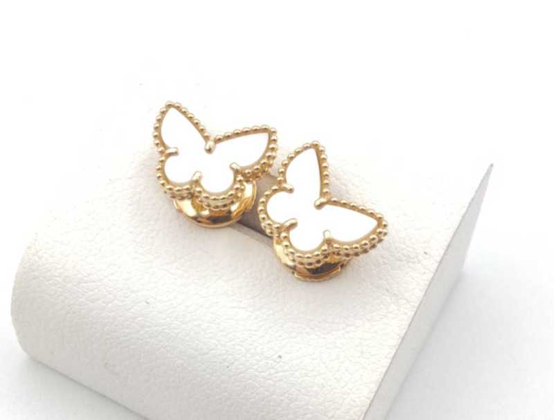 ヴァンクリーフ＆アーペル　買取　スゥイートアルハンブラ パピヨン ピアス