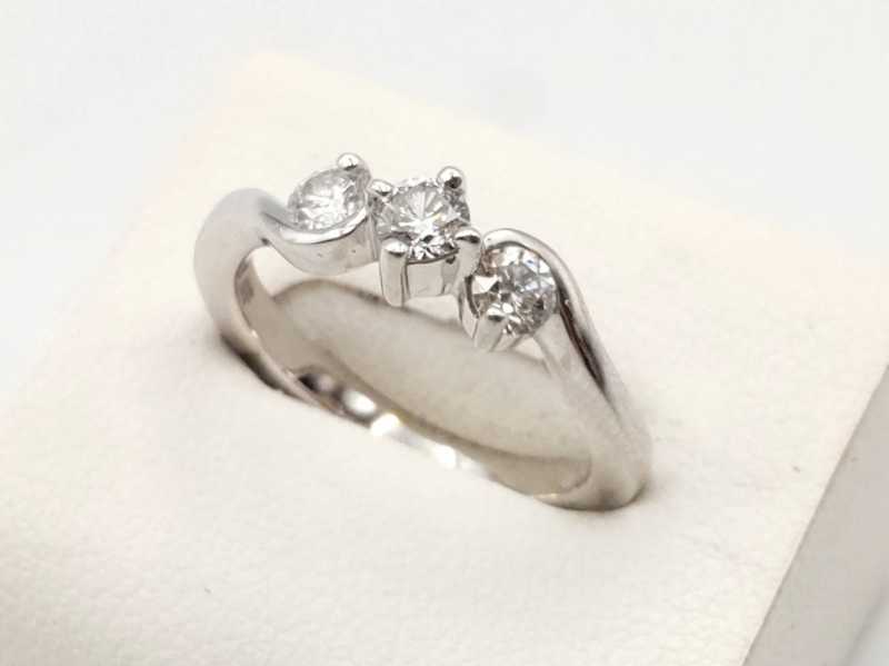 PT900リング　買取　ダイヤモンド