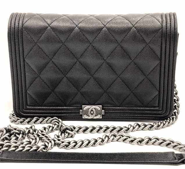 シャネル買取　チェーンウォレット　ボーイシャネル