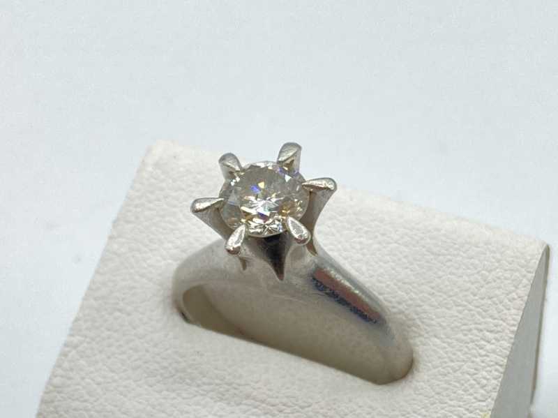 ダイヤモンド買取 リング プラチナ