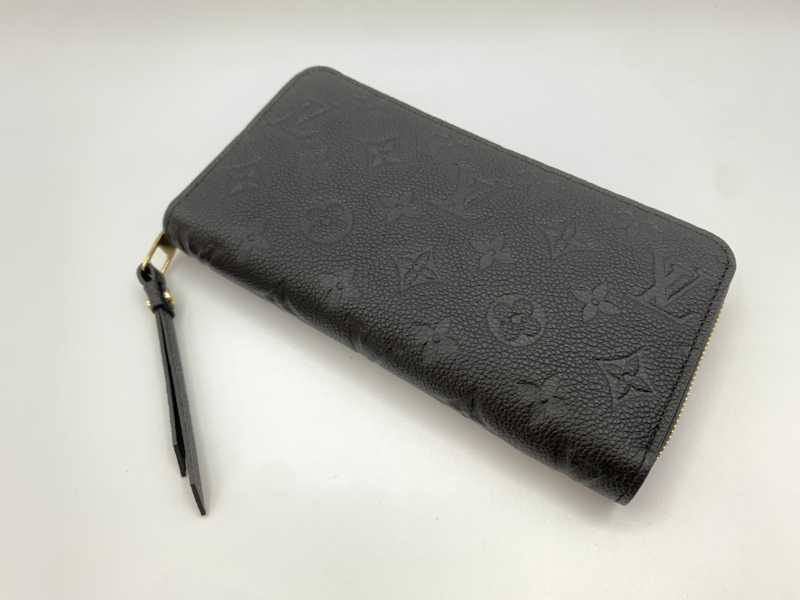 ルイヴィトン買取 ジッピーウォレット M61864