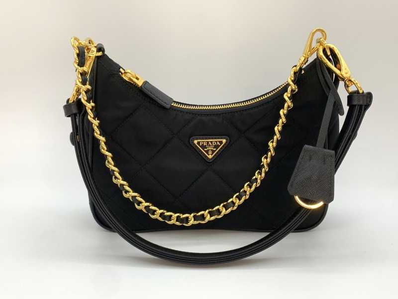 プラダ買取 Re-Edition キルティング Re-Nylonミニバッグ 1BC204