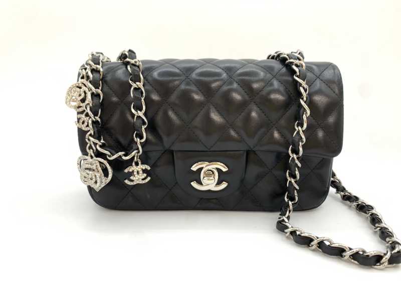 シャネル買取 ミニフラップバッグ A69900