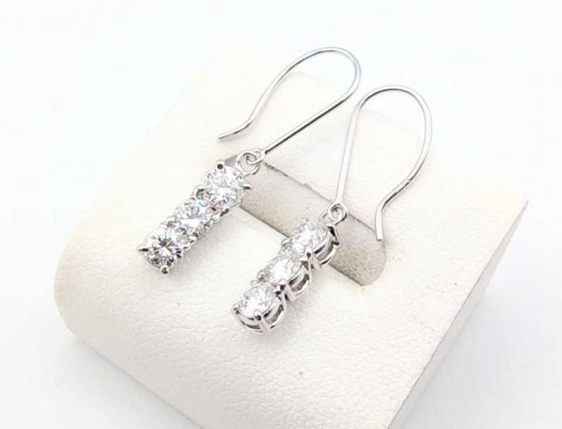 PT900ピアス　買取　ダイヤモンド