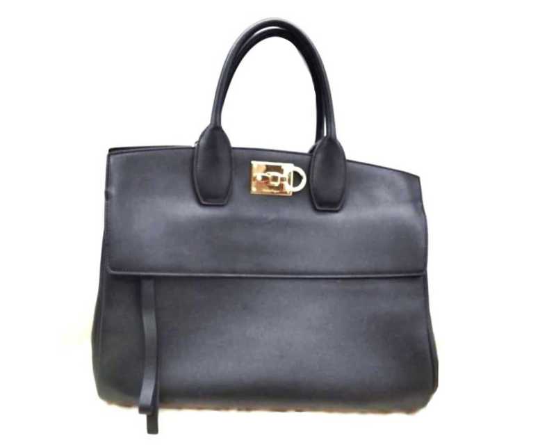 フェラガモ買取 スタジオ バッグ