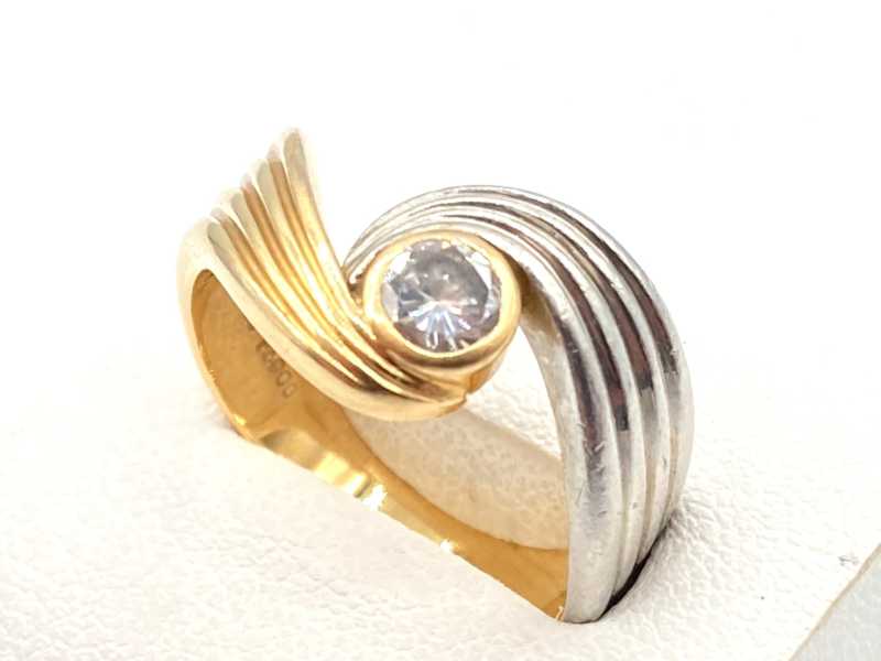 ダイヤモンド買取 K18 プラチナ台 ダイヤモンド デザインリング