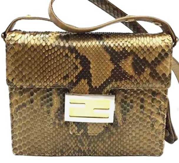 フェンディ買取　バケットバッグ　パイソン