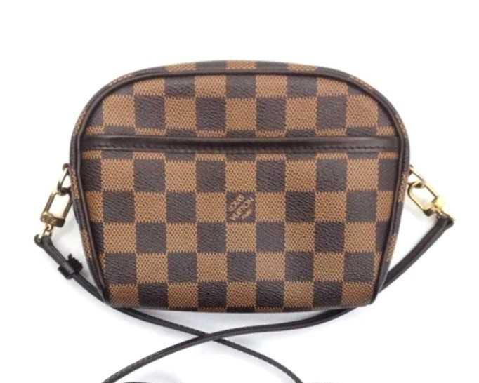 ルイヴィトン買取 ポシェットイパネマ 