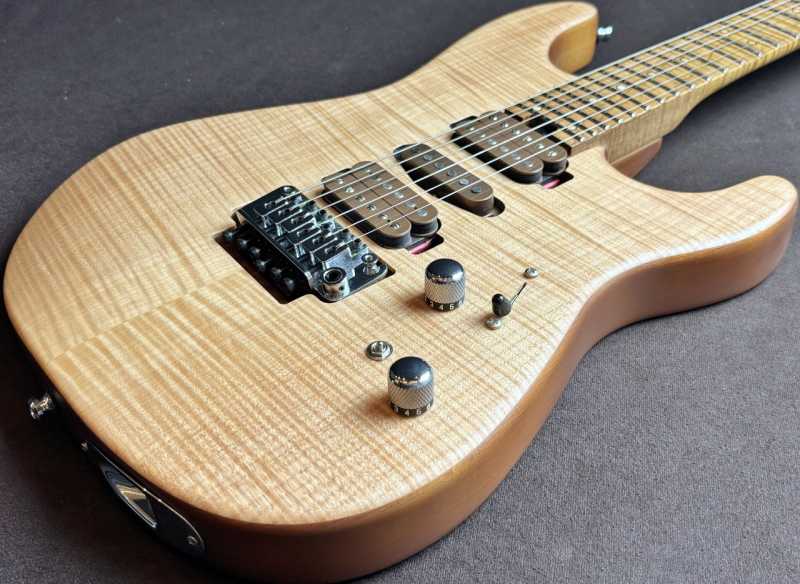 Charvel Guthrie Govan Signature HSH Flame Maple 買取