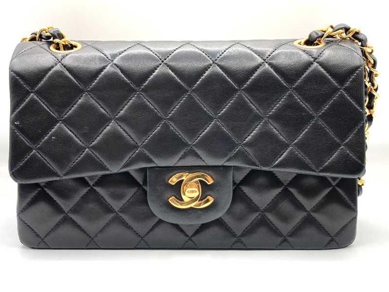 シャネル買取 マトラッセ Wチェーンショルダーバッグ ラムスキン 2番台