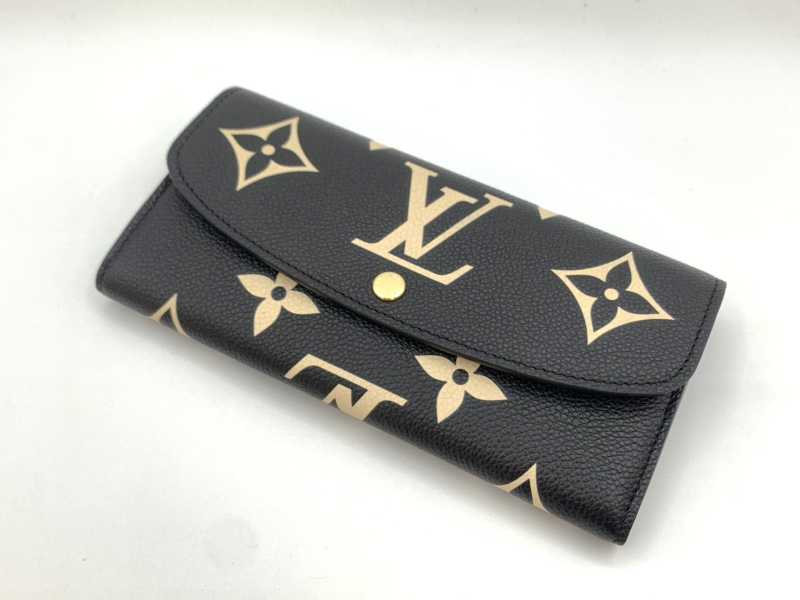 ルイヴィトン買取 ポルトフォイユ・エミリー M83138