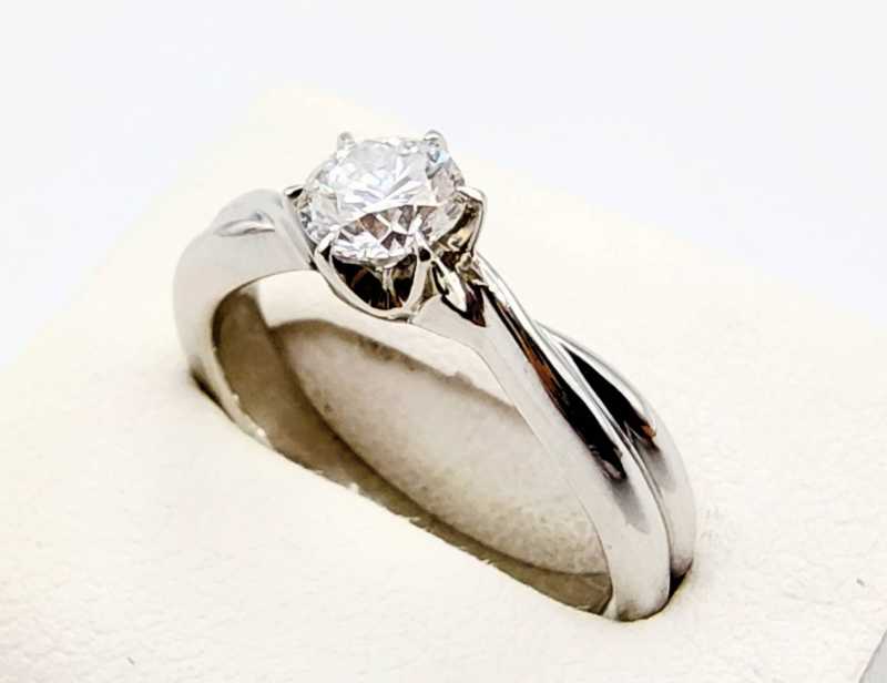 PT900リング　買取　ダイヤモンド